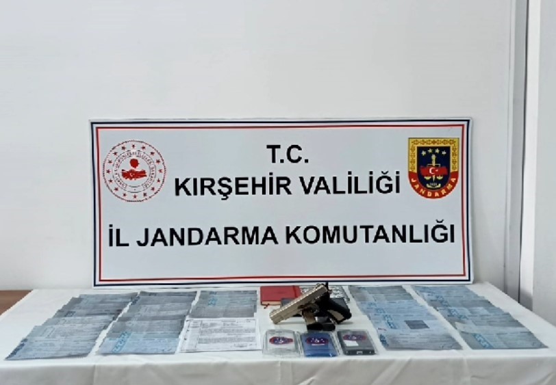 Kırşehir'de 'Galericiler 2' Operasyonu Tefecilik Yapan 4 Kişi Yakalandı  (1)