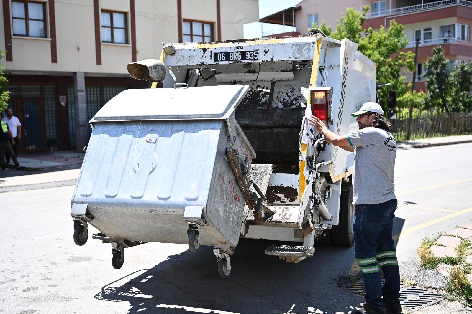 Mamak Belediyesinden Çöp Saati Uyarısı (3)