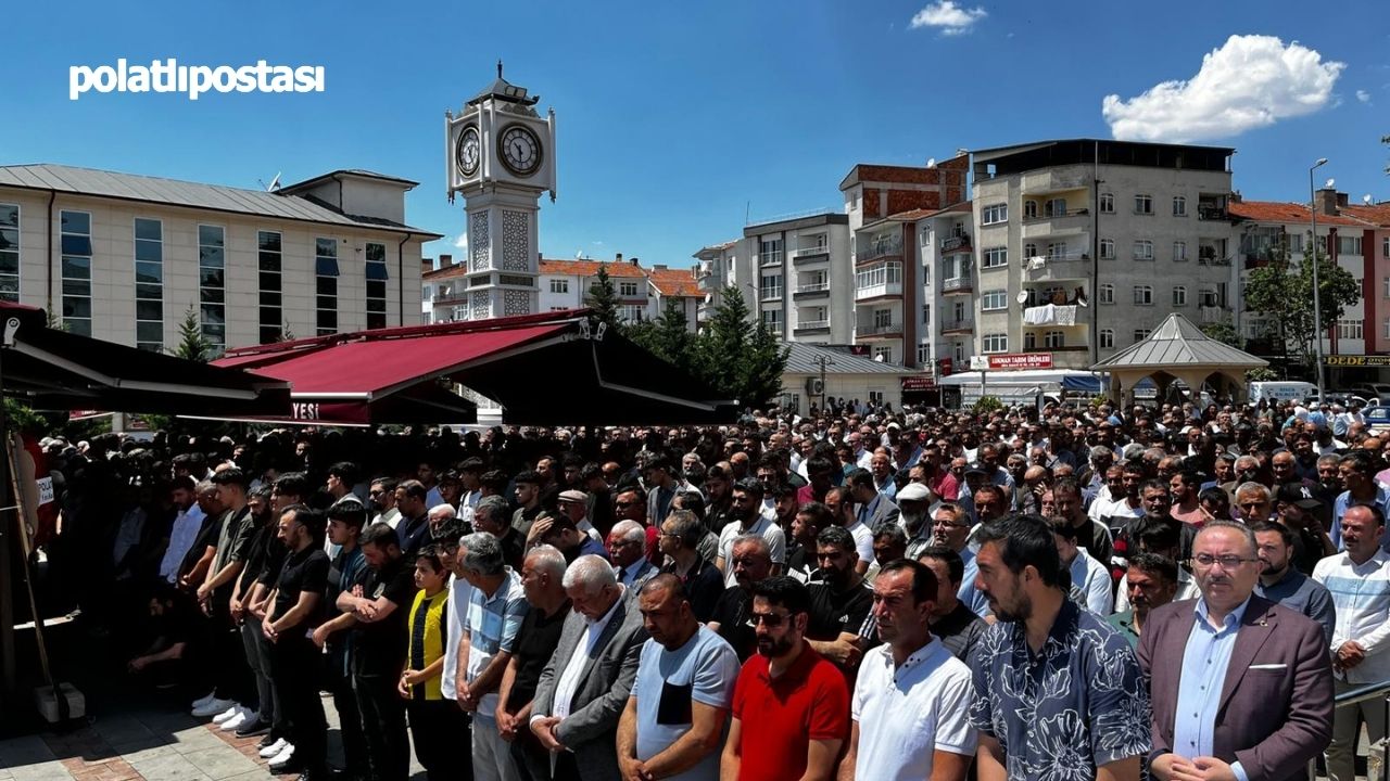 Polatlıspor Eski Başkanı Serkan Özkan Son Yolculuğuna Uğurlandı (3)