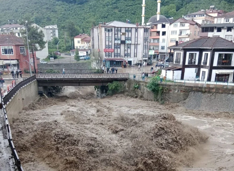 Bakan Yerlikaya'dan Sel Felaketine Ilişkin Açıklama (3)