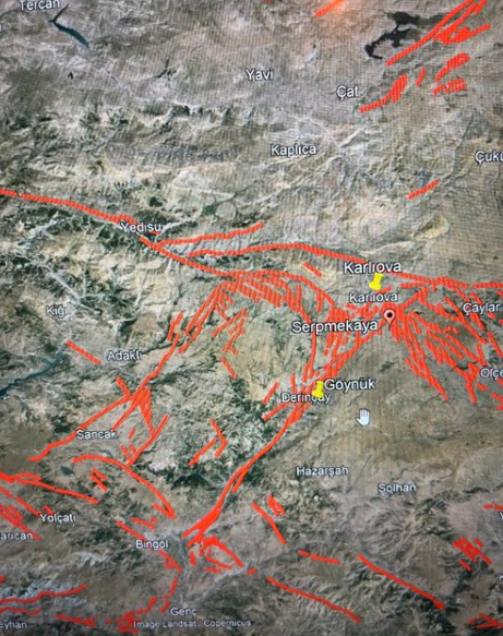 Bingöl'deki Deprem Sonrası Prof. Dr. Naci Görür'den Uyarı Yeri Can Sıkıcı (2)