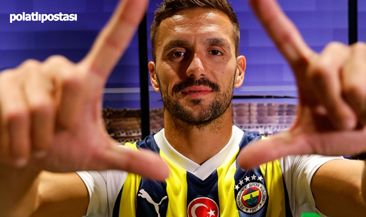 Dusan Tadic'den Emeklilik Kararı Fenerbahçe Kariyeri Devam Edecek Mi