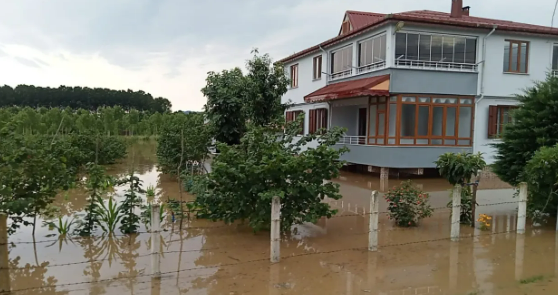 Karadeniz'de Etkili Olan Yağış Sonrası Afad'dan Açıklama Geldi (2)