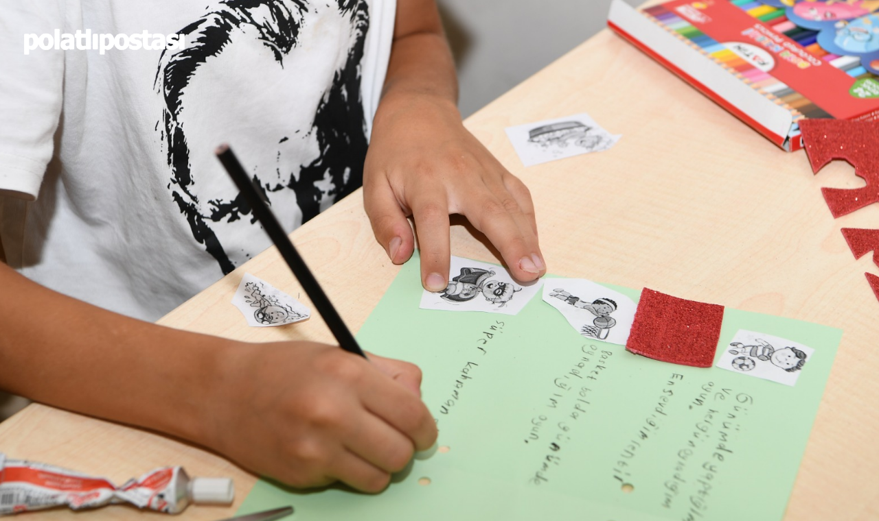 Mamaklı Çocuklar Kendi Kitaplarını Tasarlıyor Yaratıcılık Ve Özgüven Atölyesi