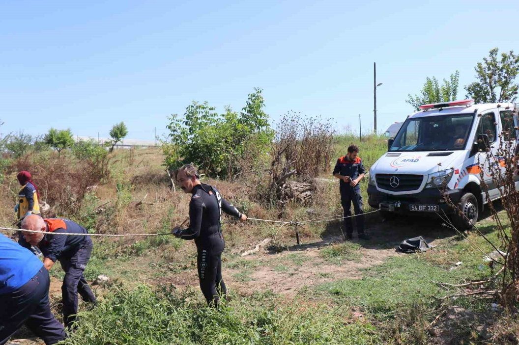 On Yaşındaki Çocuk, Sakarya Nehrinde Hayatını Kaybetti (2)