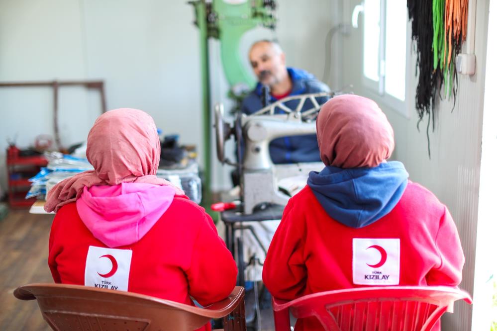 Türk Kızılay’dan Depremzede Esnafa Destek 2