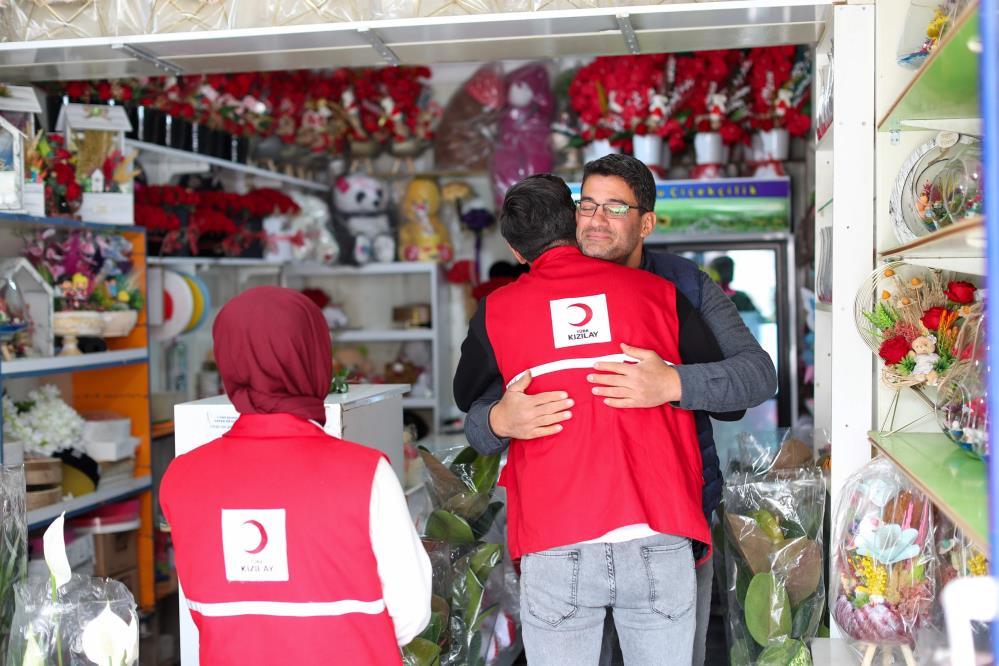 Türk Kızılay’dan Depremzede Esnafa Destek 3