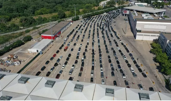 Türkiye'ye Gurbetçi Kını Sınır Kapılarında Yoğunluk Yaşanıyor (1)