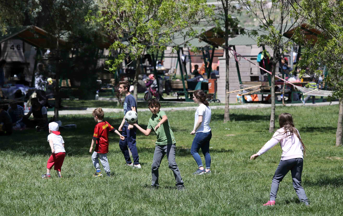 Yeşil Cennet Yakacık Mesire Alanı’na Yoğun Ilgi (2)