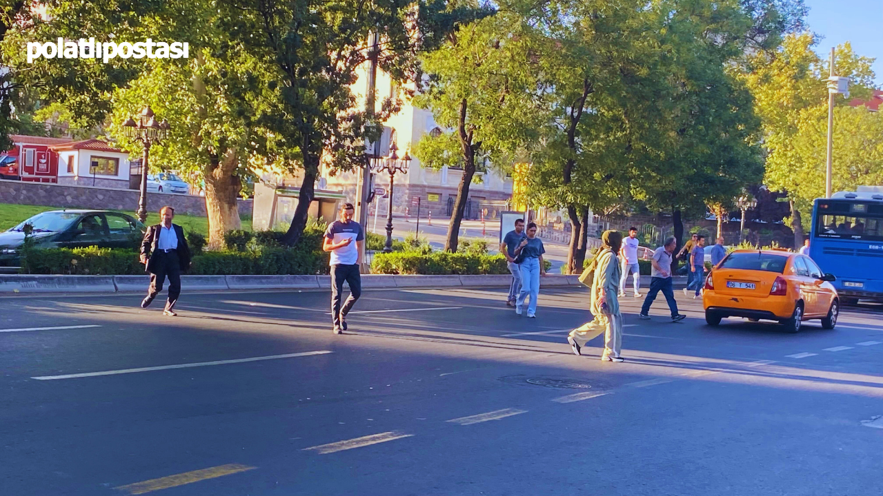 Ankara Opera'da Trafik Tehlikesi Yayalar Hayatlarını Riske Atıyor!