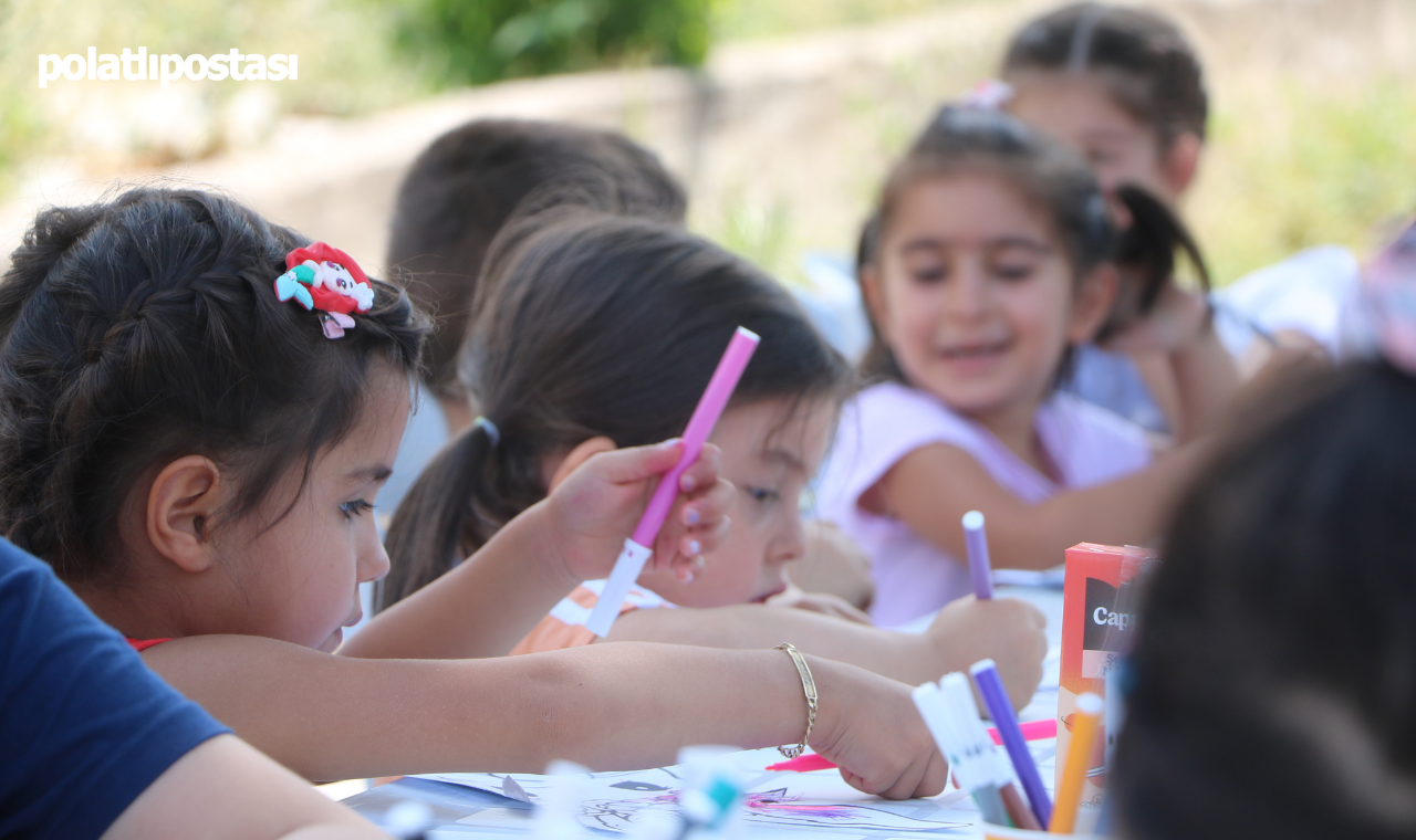 Elmadağ Belediyesi'nden Çocuklara Renkli Bir Yaz Hediyesi Tavşan Bahçesi Boyama Etkinliği (1)