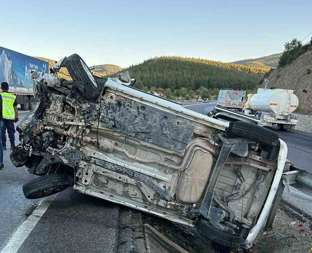 Feci Trafik Kazası Takla Atan Araç Hurdaya Döndü! (2)