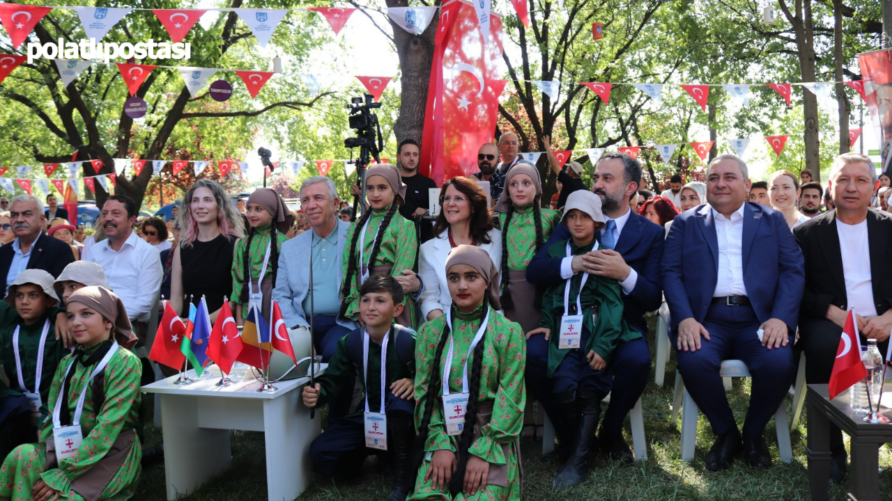 Halk Dansları, Başkentte Kültürleri Bir Araya Getirdi (3)