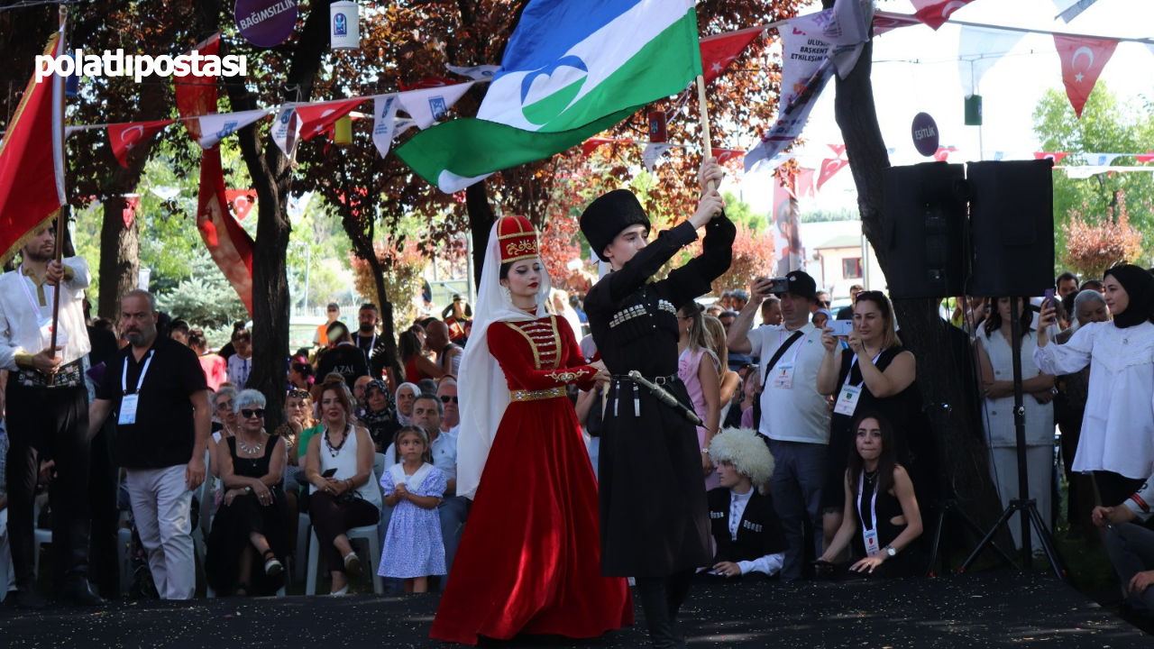 Halk Dansları, Başkentte Kültürleri Bir Araya Getirdi (6)