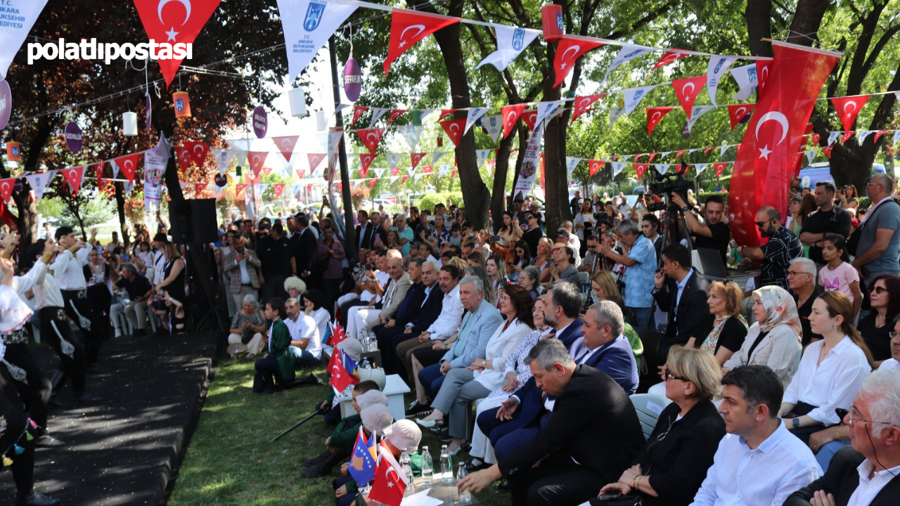 Halk Dansları, Başkentte Kültürleri Bir Araya Getirdi