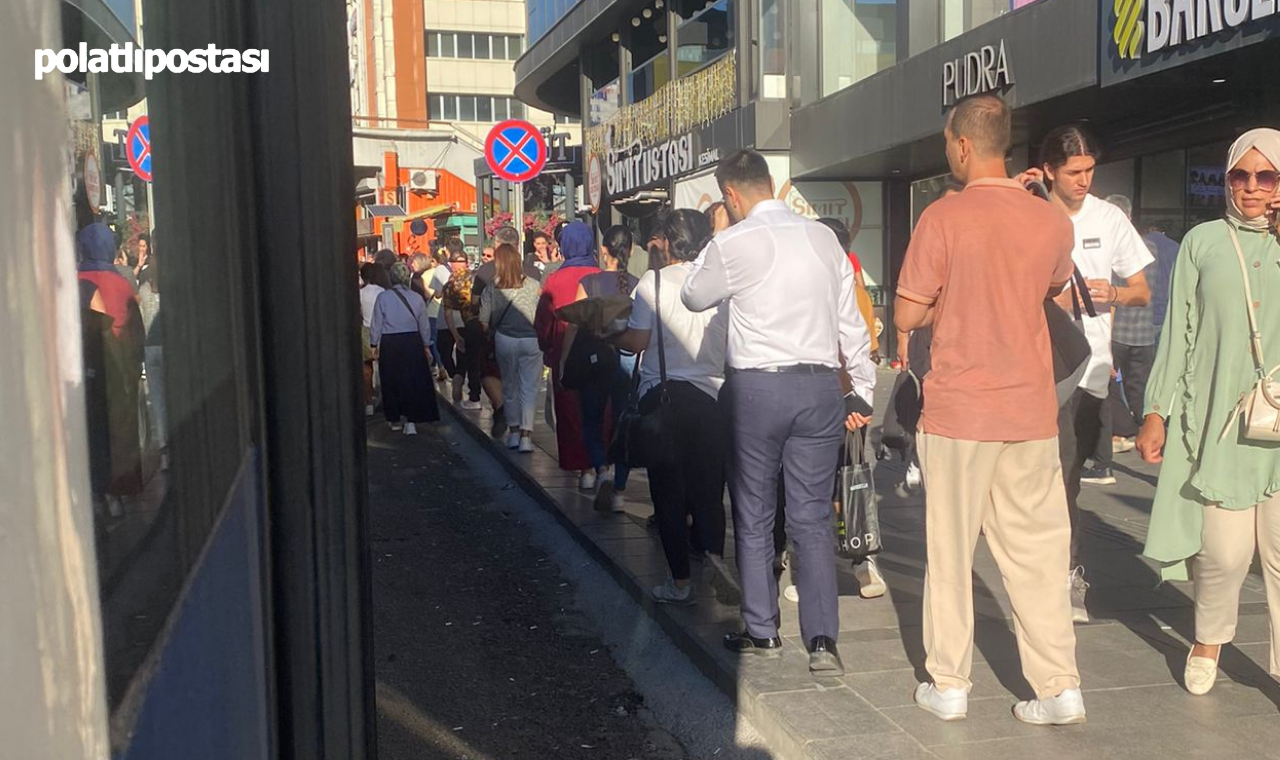 Kızılay'da Akşam Çilesivatandaşlar Otobüse Binemiyor! (1)