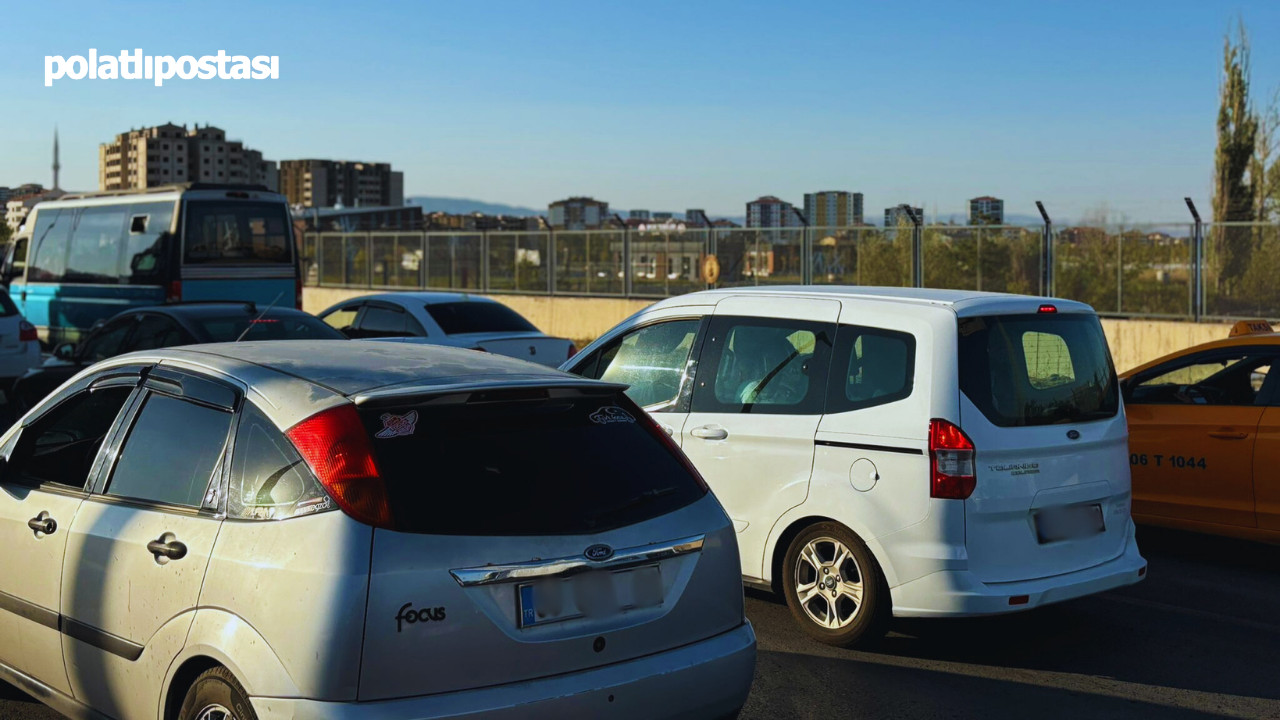 Yenikent'in Bitmeyen Trafik Çilesi Sabah Akşam Aynı Dert  (3)