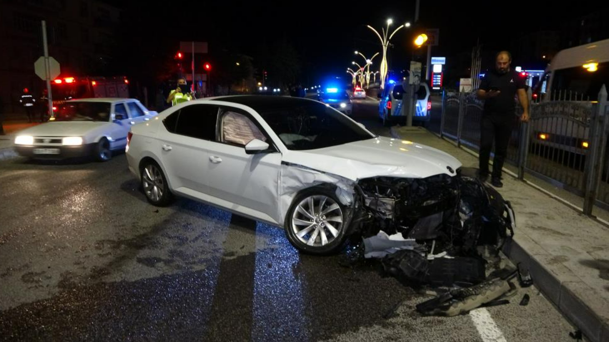 Yozgat'ta Korkunç Kaza Çok Sayıda Yaralı Var (3)