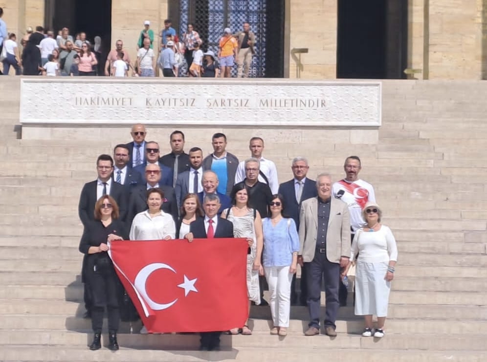 Balıkesir’in Kurtuluşunun 102. Yılı Anıtkabir’de Coşkuyla Anıldı!  (1)