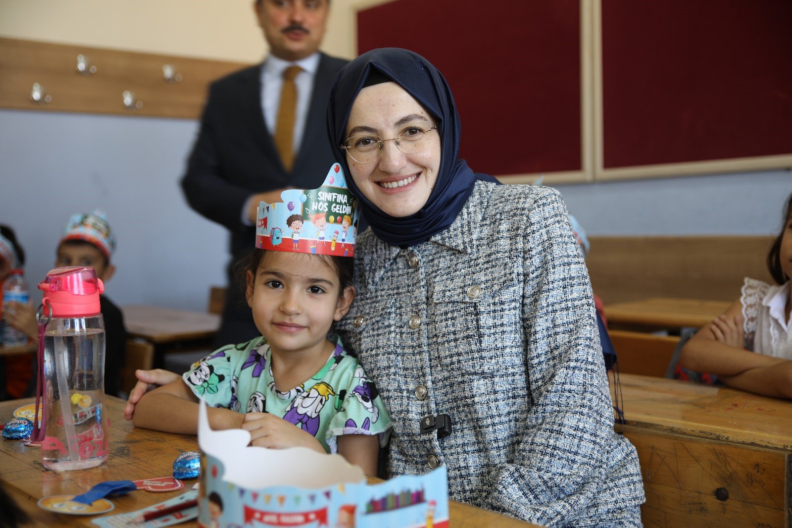 Başkan Ayık’tan 1. Sınıf Öğrencilerine Anlamlı Hediye (2)