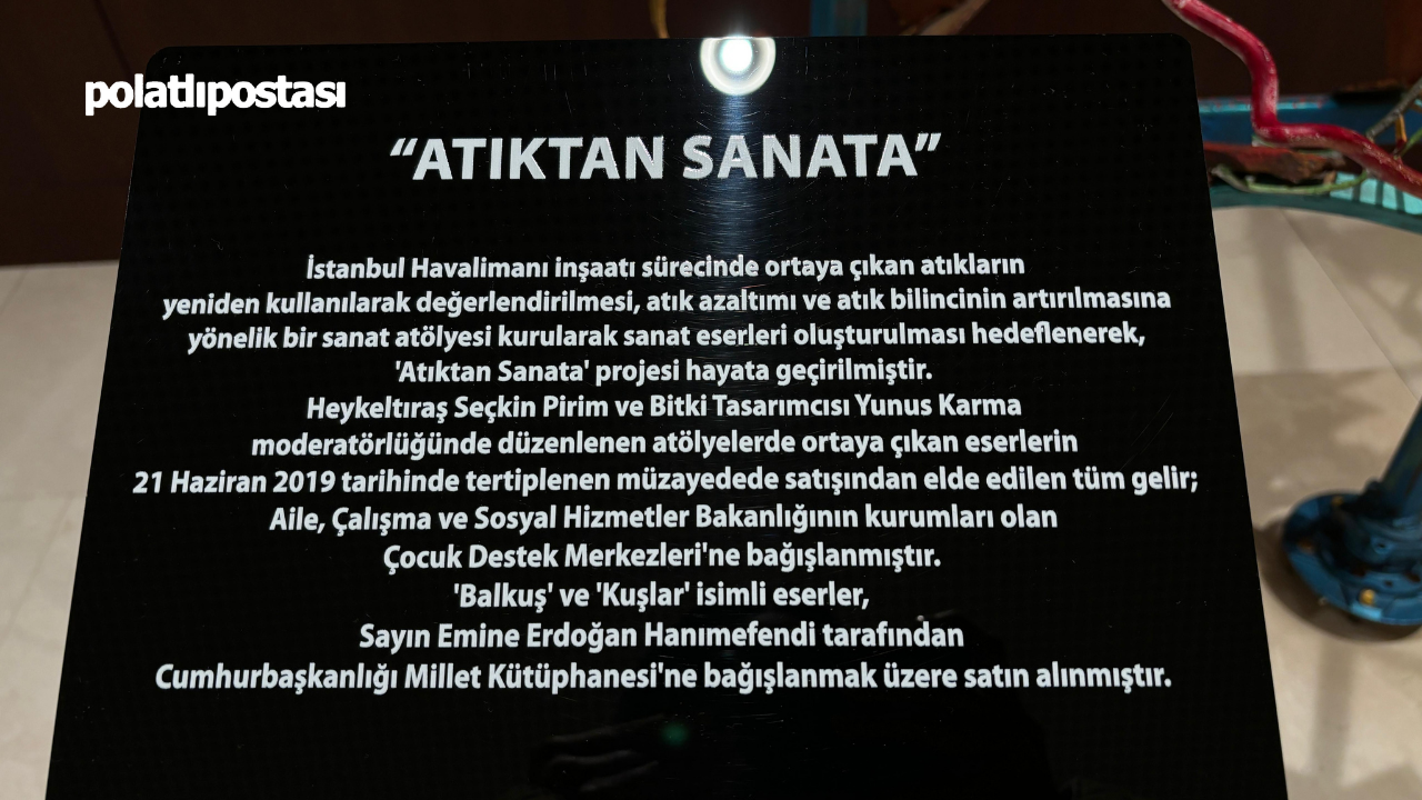 Emine Erdoğan'dan Cumhurbaşkanlığı Millet Kütüphanesi'ne Anlamlı Hediye (4)