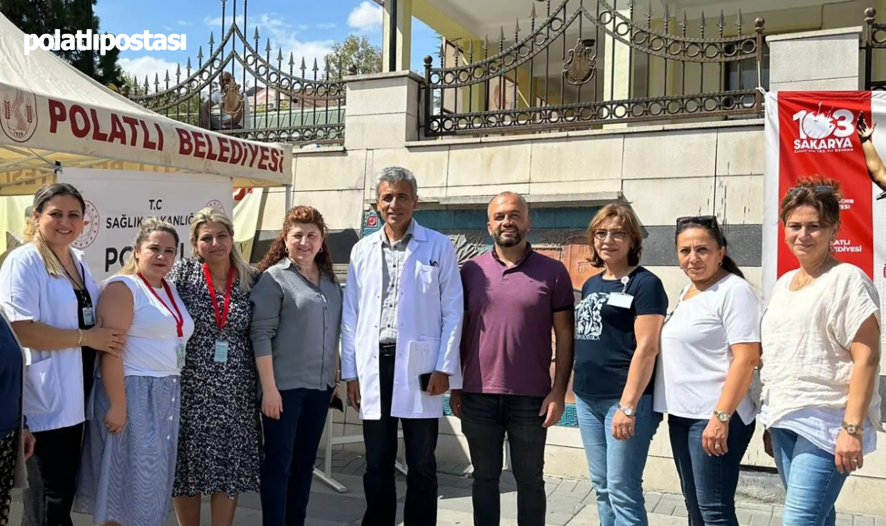 Polatlı Devlet Hastanesi, Halk Sağlığı Haftası'nda Meydanda Vatandaşı Bilgilendirdi (3)