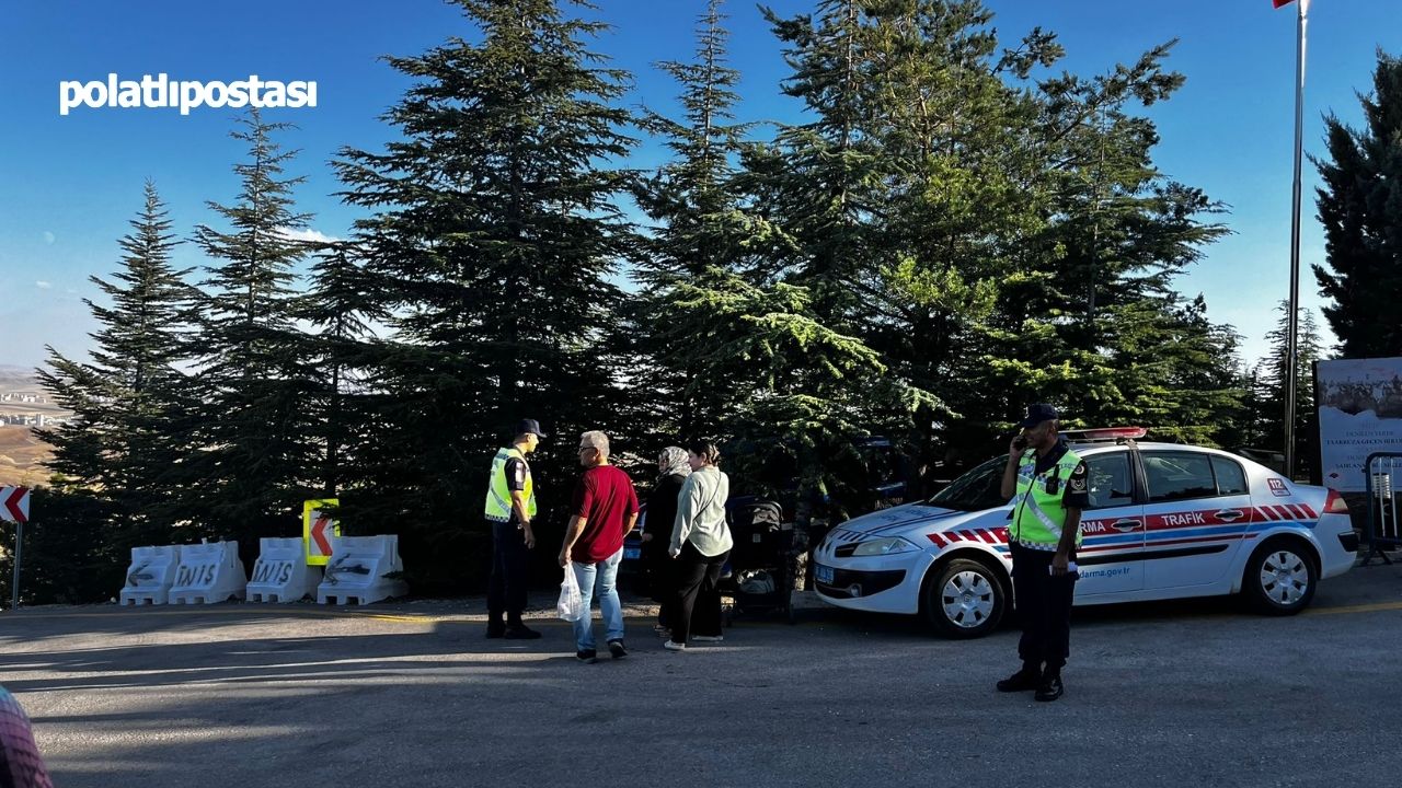 Polatlı’da Sakarya Zaferi Kutlaması Şaşırttı! Vatandaşlar Duatepe’de Mahsur Kaldı (2)