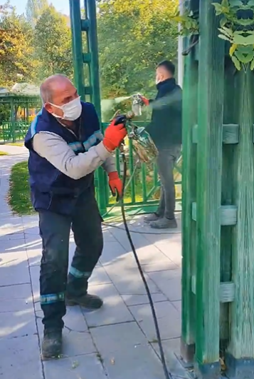 Akyurt Belediyesi’nden Parklarda Yoğun Çevre Düzenlemesi 