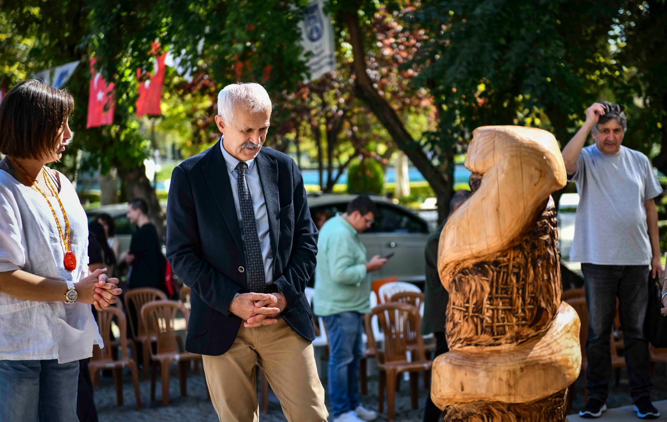 Ankara’da El Emeği Sanat Eserleri “Gençlik Parkı Sanat Günleri” Etkinliğinde Görücüye Çıktı (3)