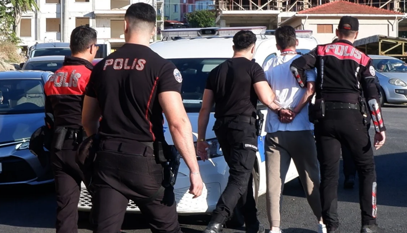 Bir Polise Saldırı Haberi De Edirne'den Geldi! Alkollü Vatandaş Polisi Gözünden Yaraladı (2)