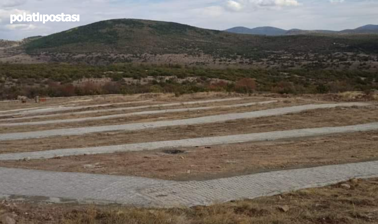 Çamköy Mezarlığı'nda Düzenleme Ve Bakım Çalışmaları Tamamlandı (1)