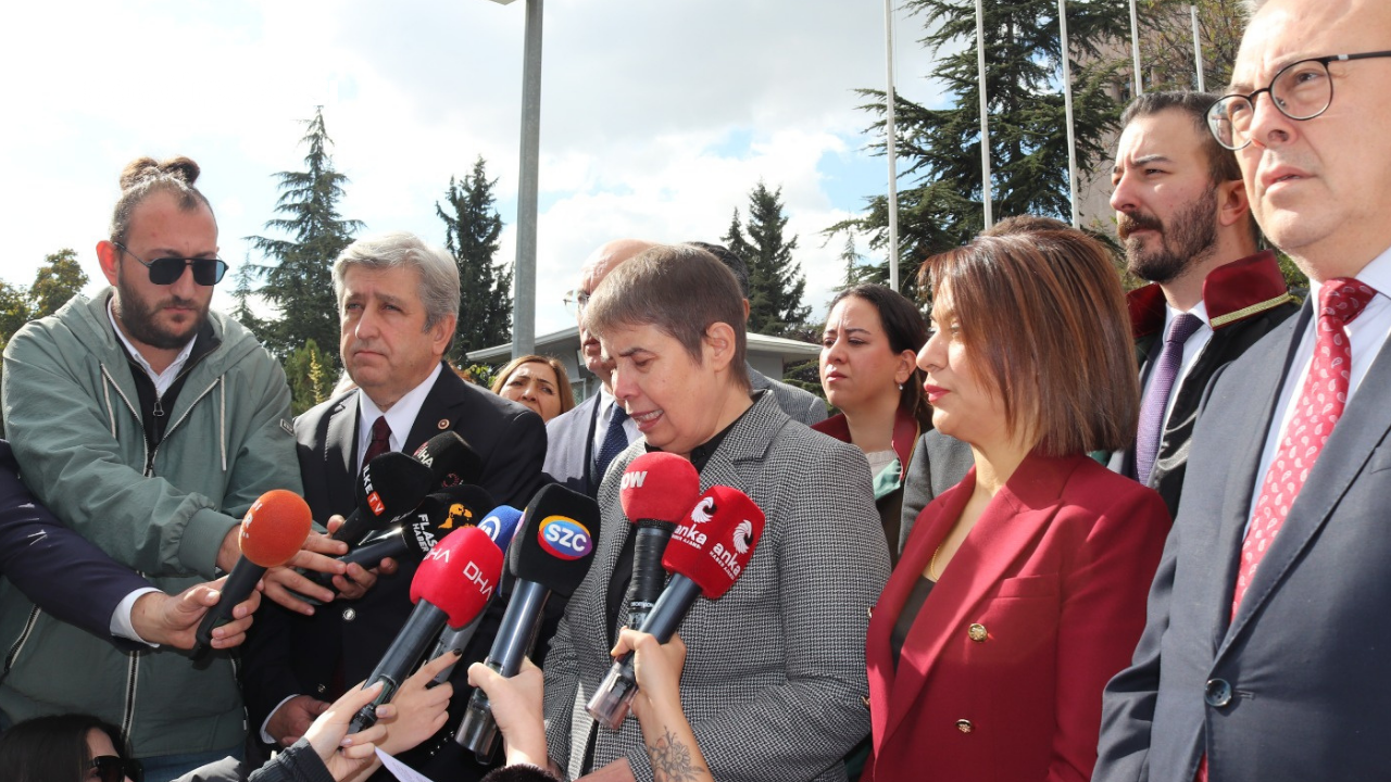 Chp Sağlık Bakanlarına Suç Duyurusunda Bulundu!