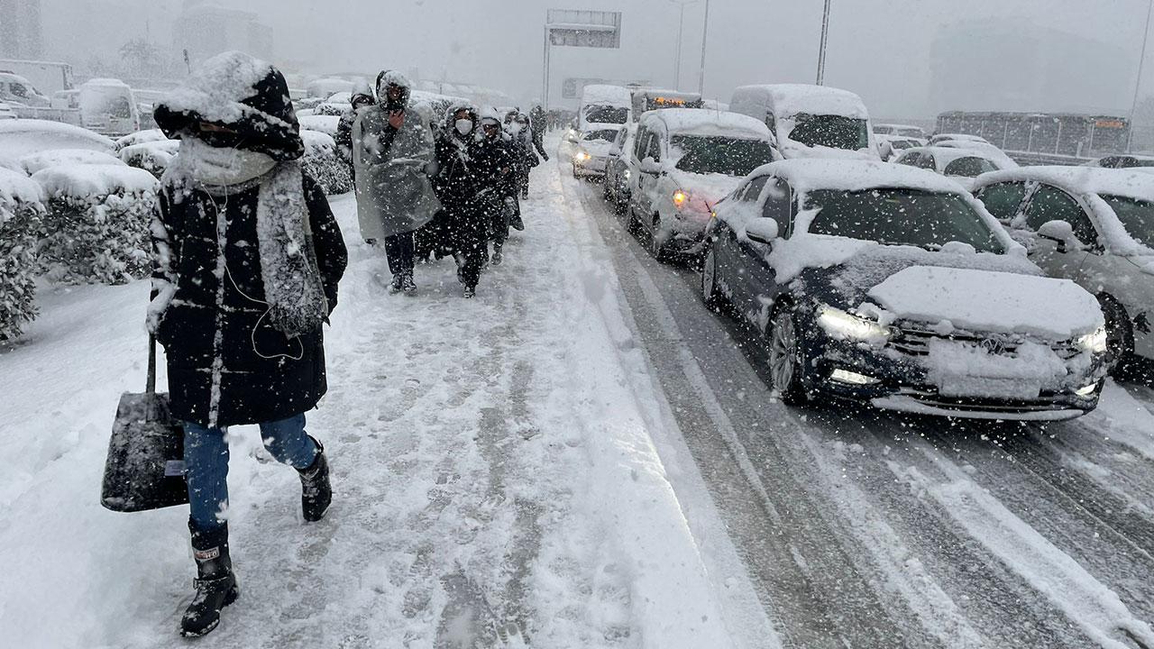 Meteoroloji Uyardı Yılın Ilk Karı Geliyor!-1