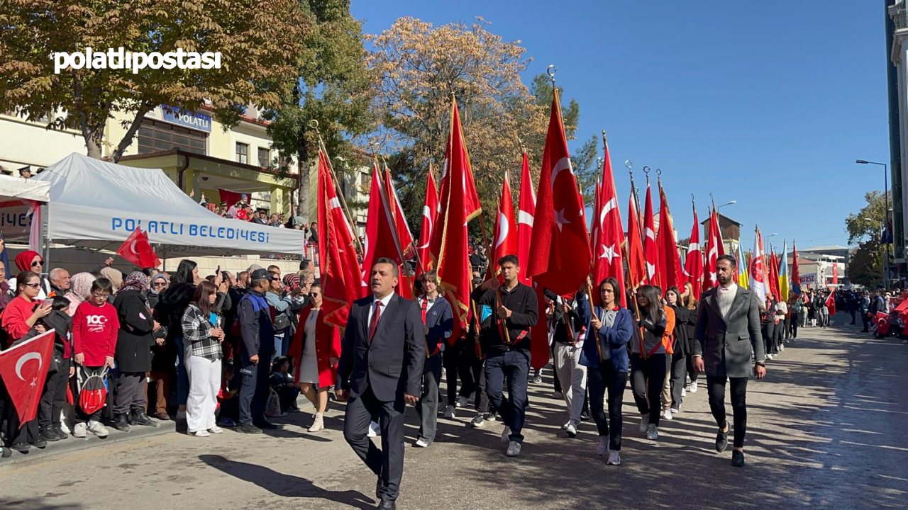 Polatlı'da Cumhuriyet Coşkusu 7'Den 70'E Vatandaşlar Akın Etti (2)