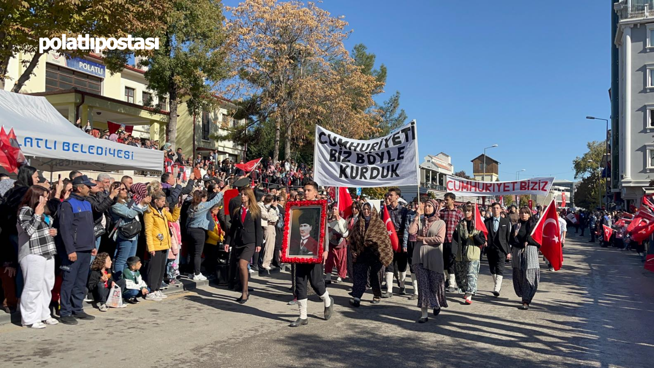 Polatlı'da Cumhuriyet Coşkusu 7'Den 70'E Vatandaşlar Akın Etti (3)