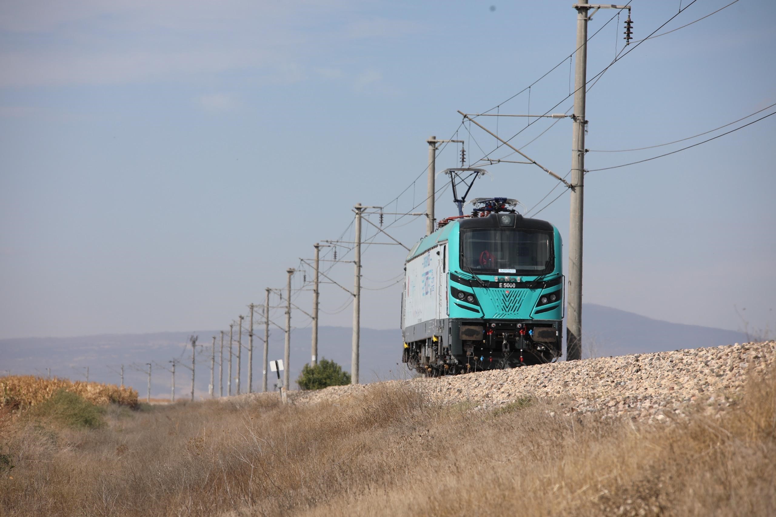 Türkiye’nin Ilk Yerli Elektrikli Lokomotifi Eskişehir 5000 Projesinde Sona Yaklaşılıyor (1)