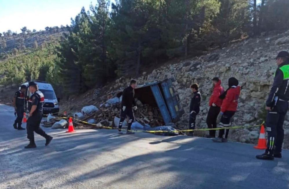 Yaşlı Çifti Traktör Kazası Ayırdı! (2)