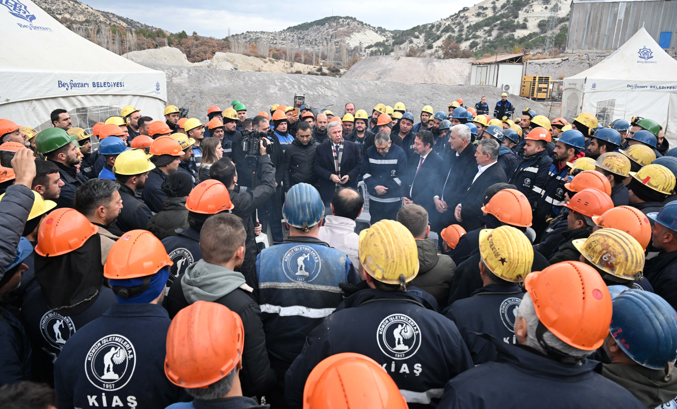 Mansur Yavaş’tan Grevdeki Maden Işçilerine Destek Ziyareti (1)