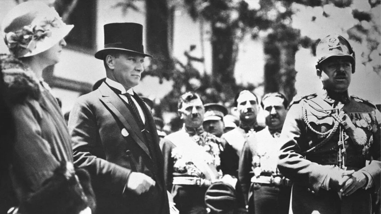 Mustafa Kemal Atatürk'ün Ebediyete Intikalinin 86.Yılı (8)