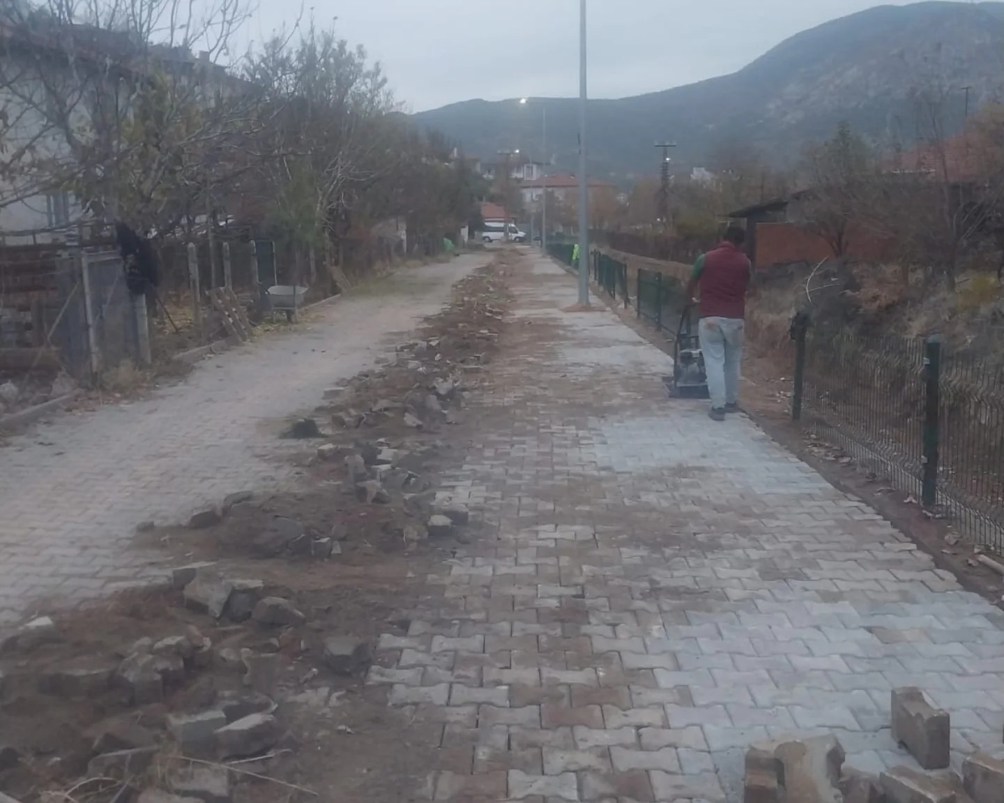 Nallıhan Belediyesi’nden Hummalı Çalışma Mahalle Ve Sokaklarda Parke Taşı Döşeme Ve Onarım (2)