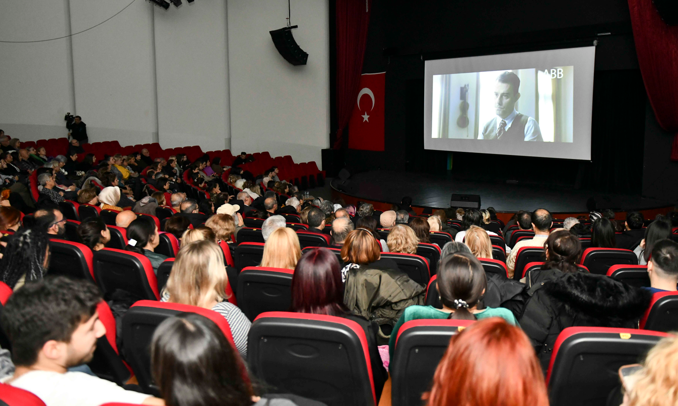 Atatürk’ün Ankara’ya Gelişinin 105. Yılı Kutlanıyor “Bir Cumhuriyet Şarkısı” Sinema Filmi Izleyiciyle Buluştu (3)