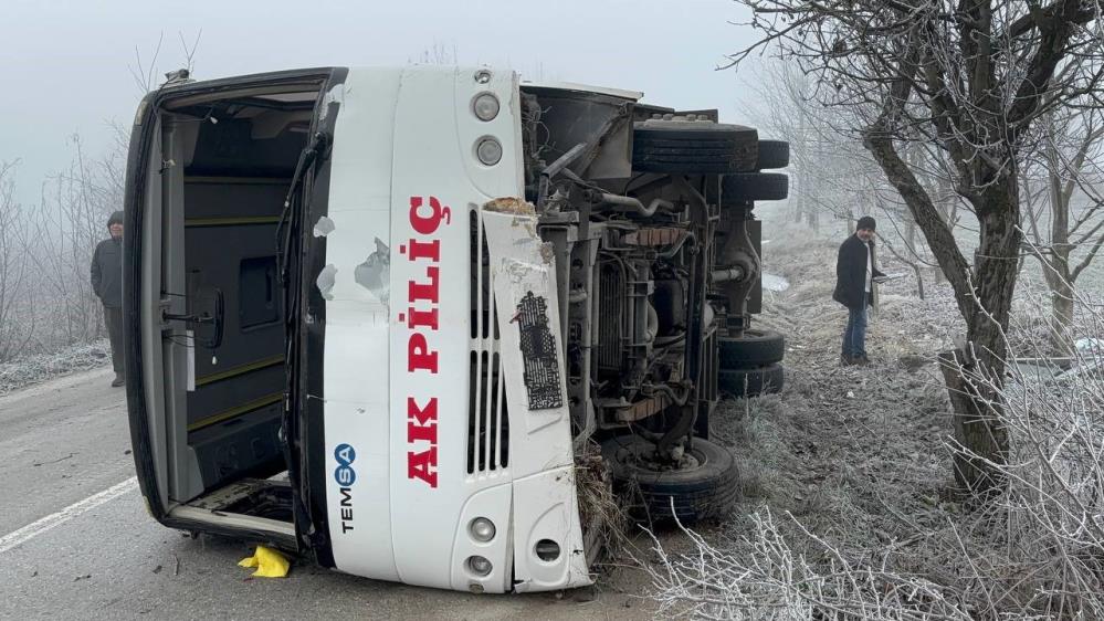 İşçi Servisi Kaza Yaptı! Ortalık Can Pazarına Döndü (2)