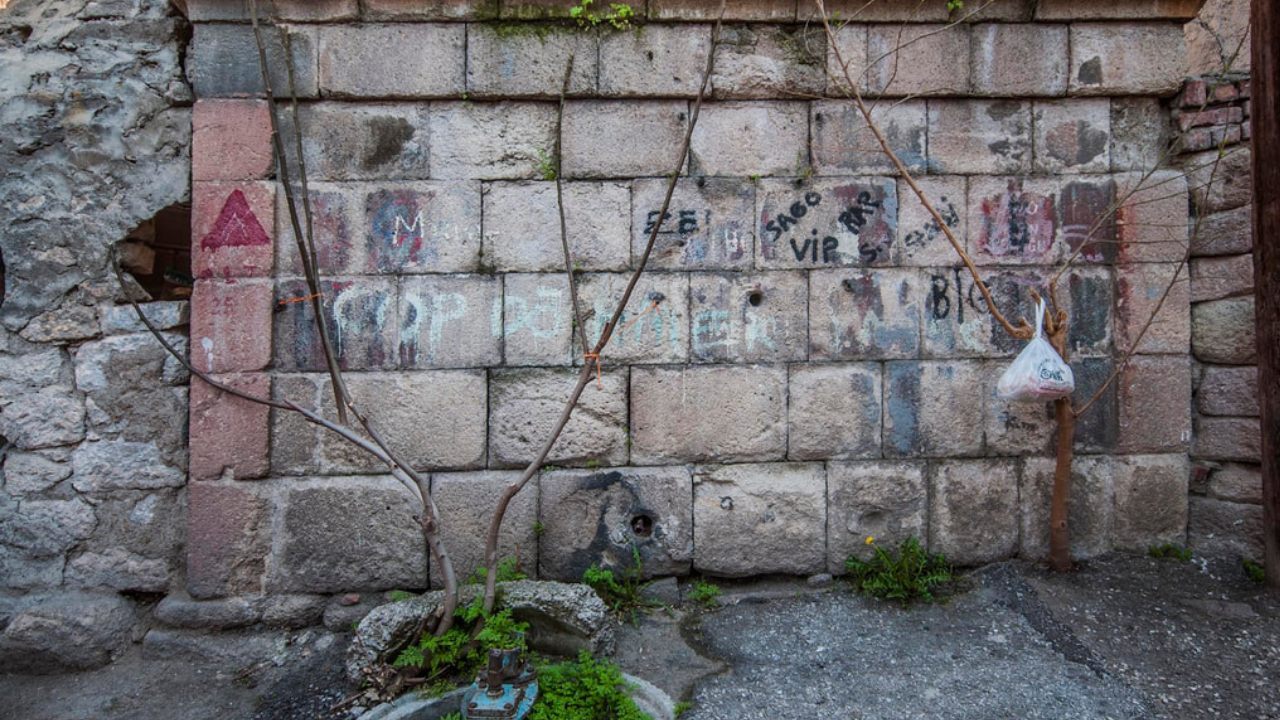 Yahudi Mahallesi'nin Tarihi Sinagog Çeşmesi (2)