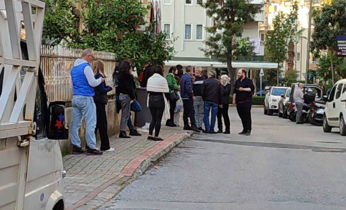 Antalya'da Deprem Oldu!-1