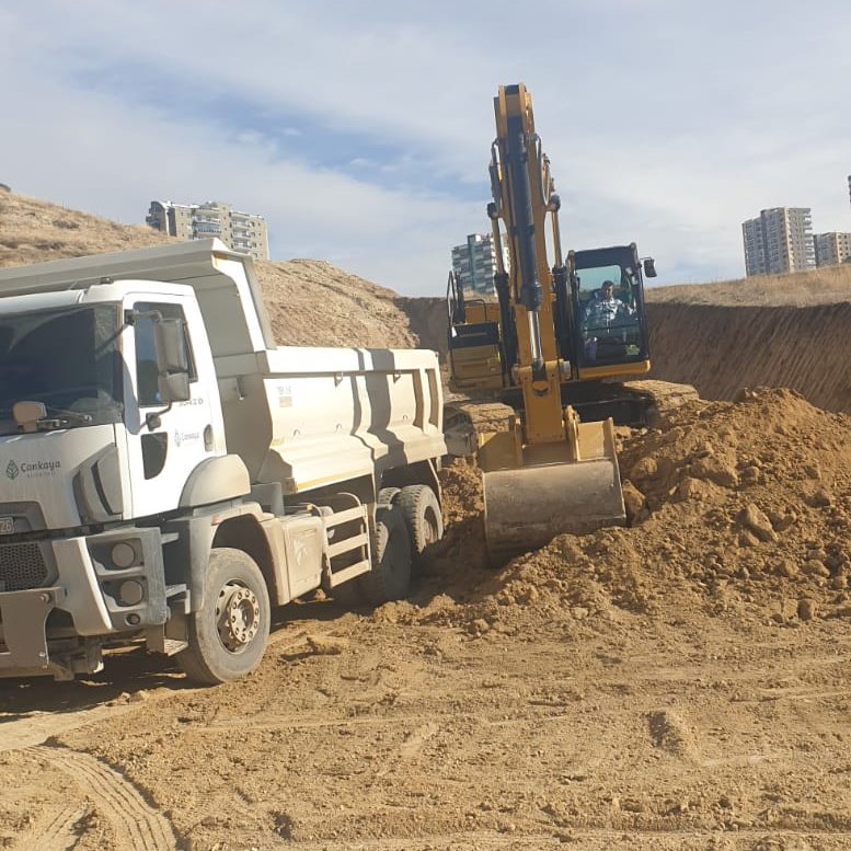 Çankaya Belediyesi'nden Yeni Yerleşim Bölgelerine Yol Açma Çalışması (2)