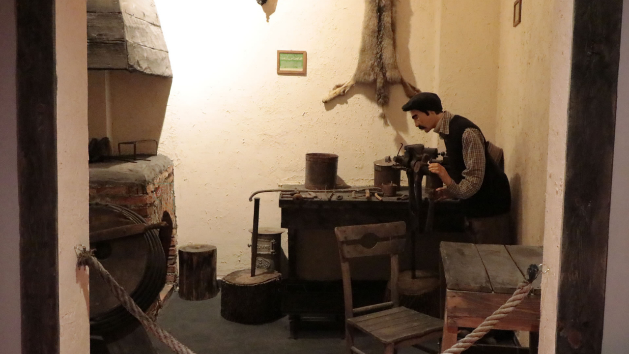 Kış Aylarının En Sıcak Durağı 'Çamlıdere Soba Müzesi' (1)