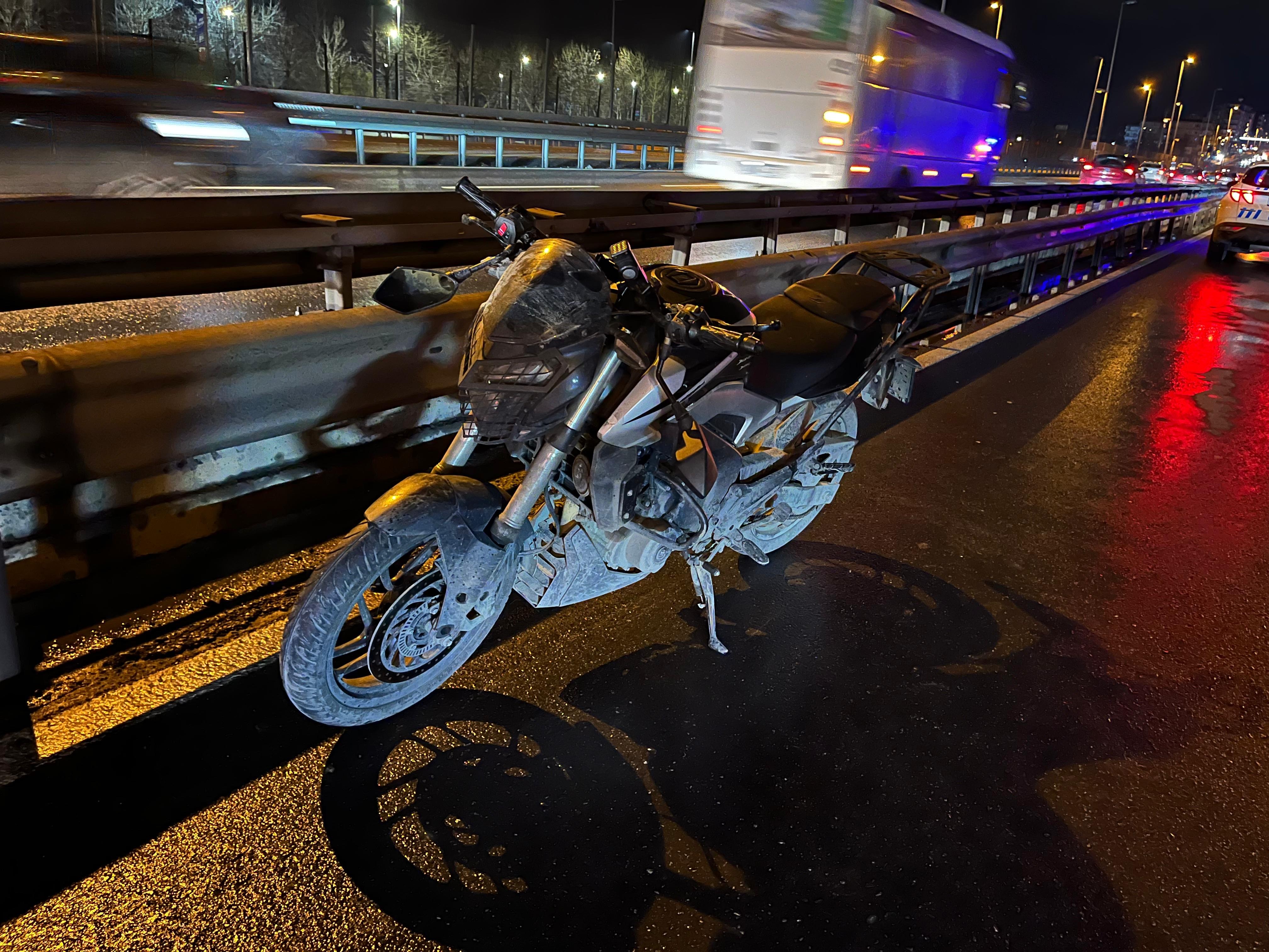 Motosikletli Polislerin Yaptığı Kazada 1 Polis Şehit Oldu!  (2)