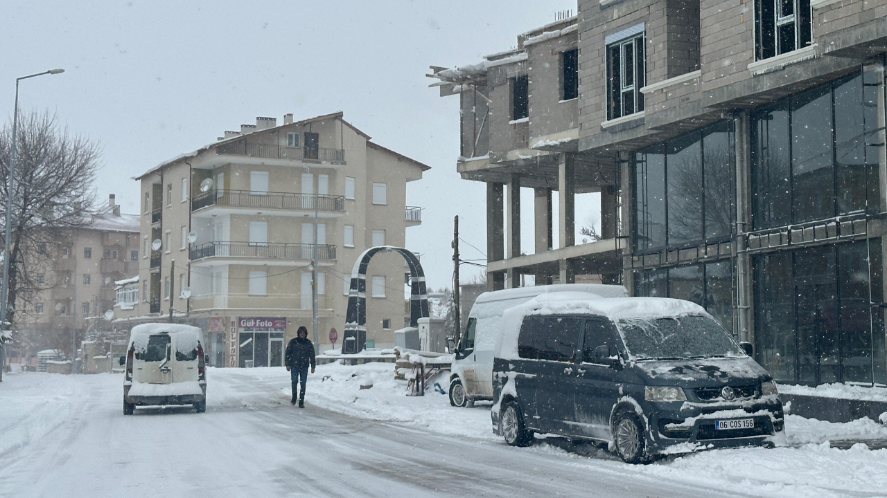 Aksaray'da Yoğun Kar (1)