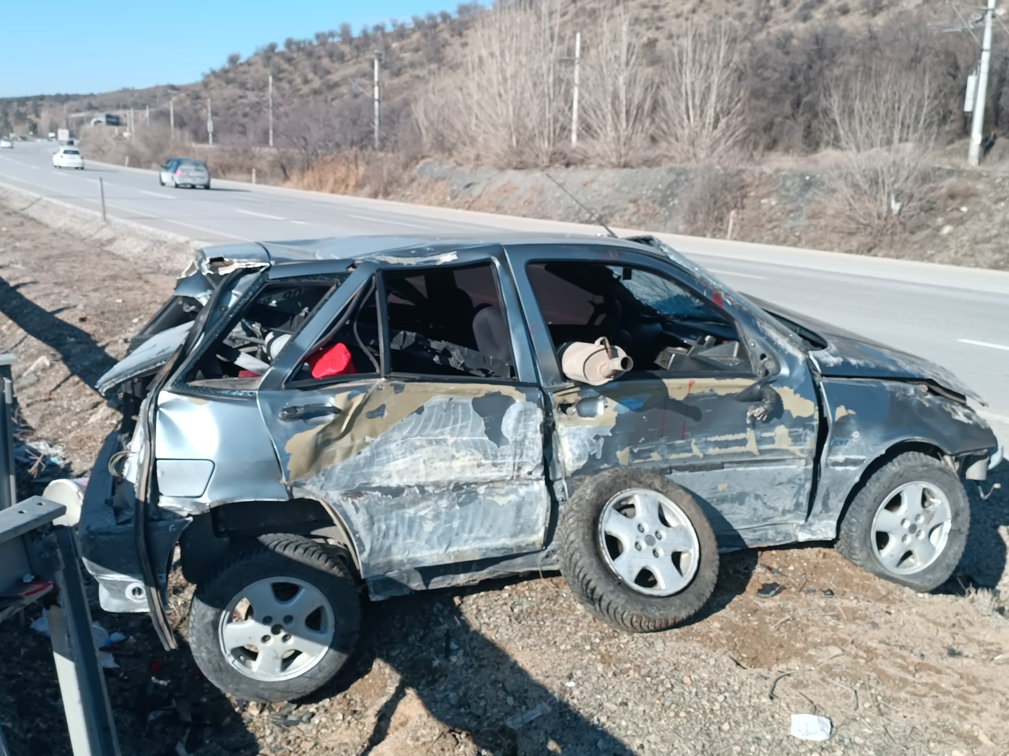 Ankara Kırıkkale Yolunda Feci Kaza 3 Kişi Yaralandı  (2)