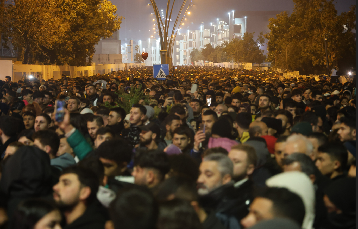 Binlerce Insan Hatay’da Sessizce Yürüdü!  (2)